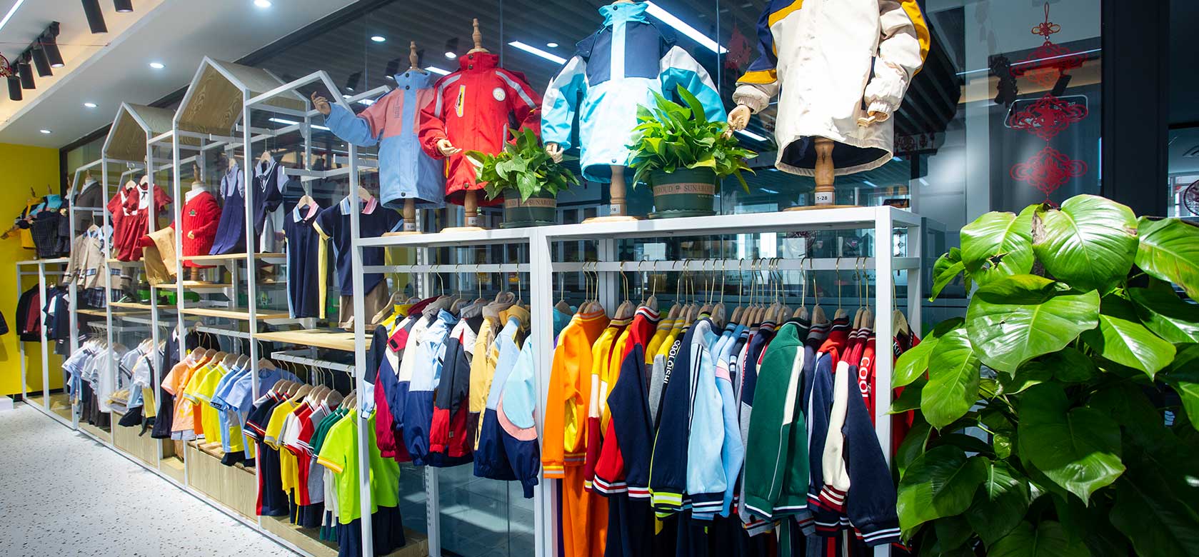 服装展